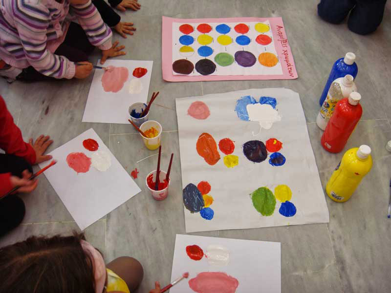 Χρώματα: 12 απλές δραστηριότητες για να τα μάθουμε στα παιδιά