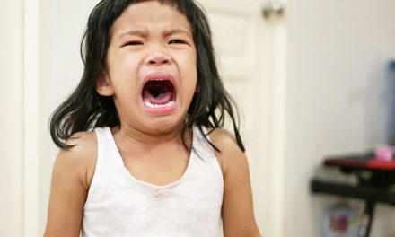 12 τεχνικές που καθησυχάζουν ένα παιδί που βιώνει άγχος